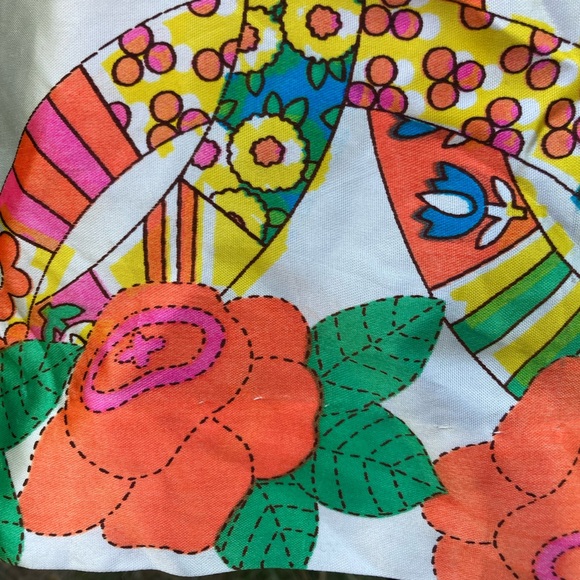 Vintage 70s Groovy Floral Satin Top Blouse Circles Bright Short Sleeve L - Picture 2 of 7